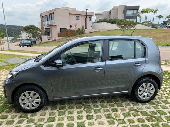VOLKSWAGEN UP 1.0 MPI TOTAL FLEX 4P MANUAL VOLKSWAGEN UP 1.0 MPI TOTAL FLEX 4P MANUAL